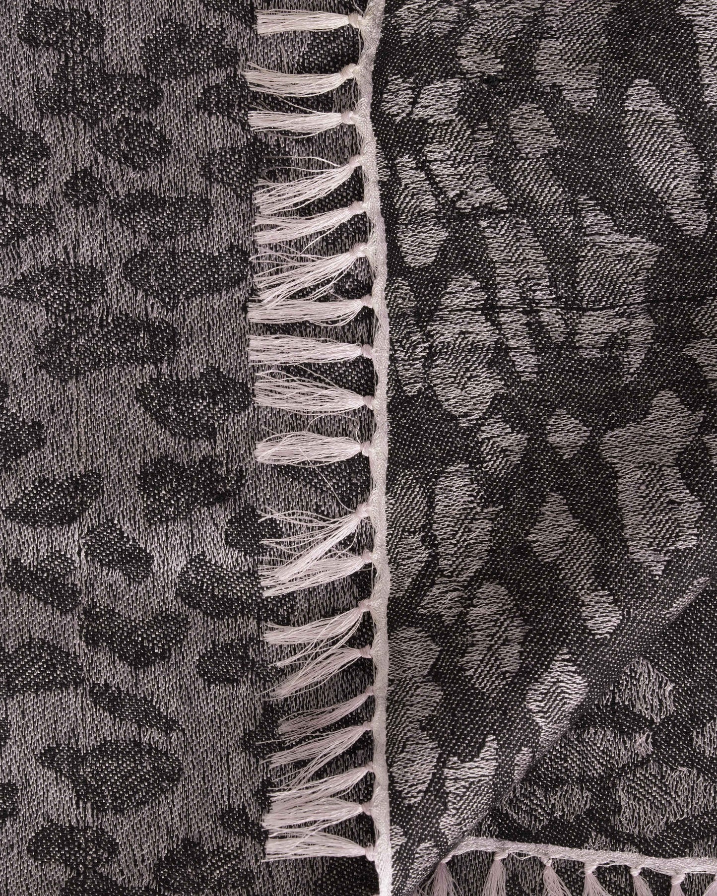 Water-Pashmina Leopard barely pink