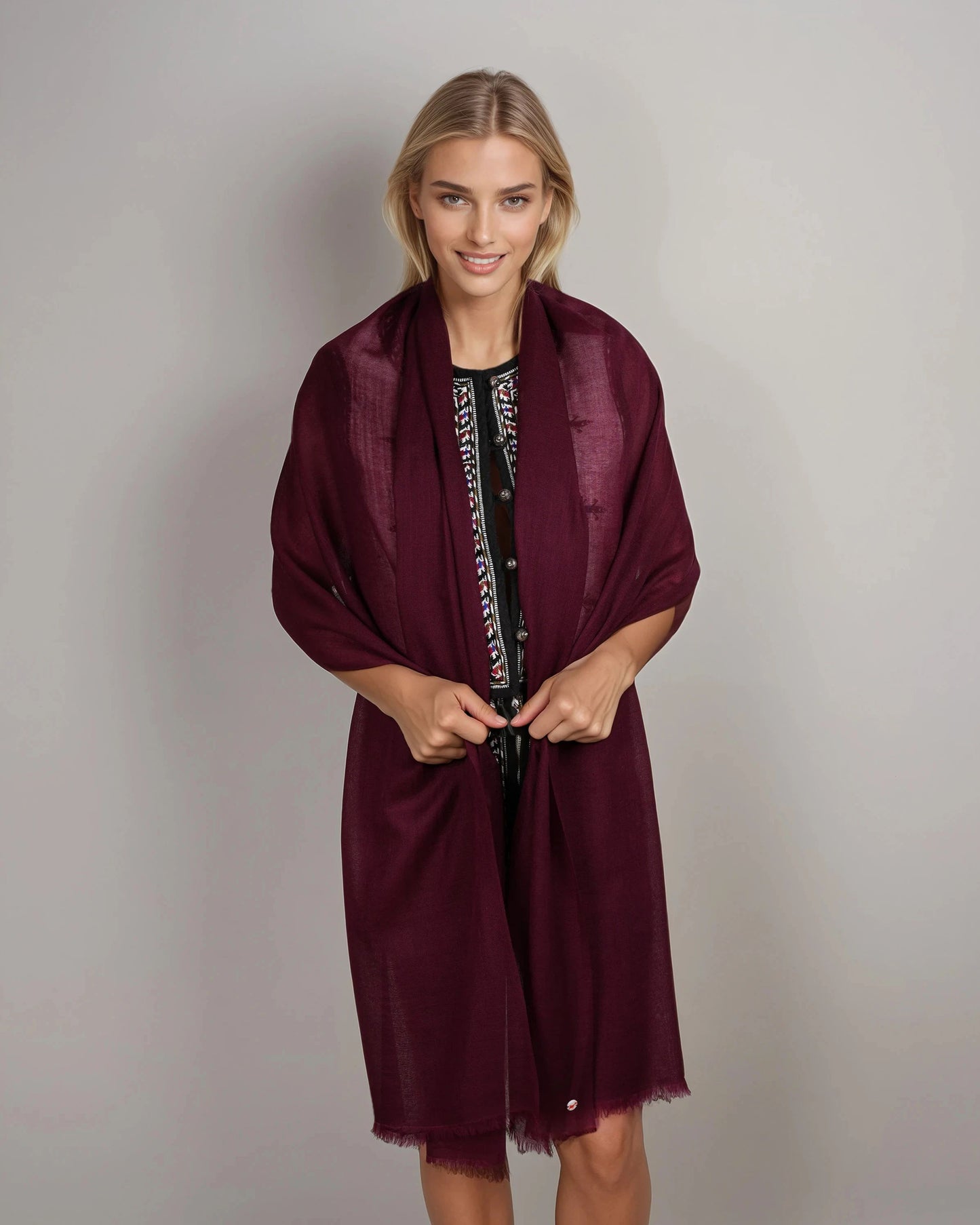 Hot Pashmina windsor wine