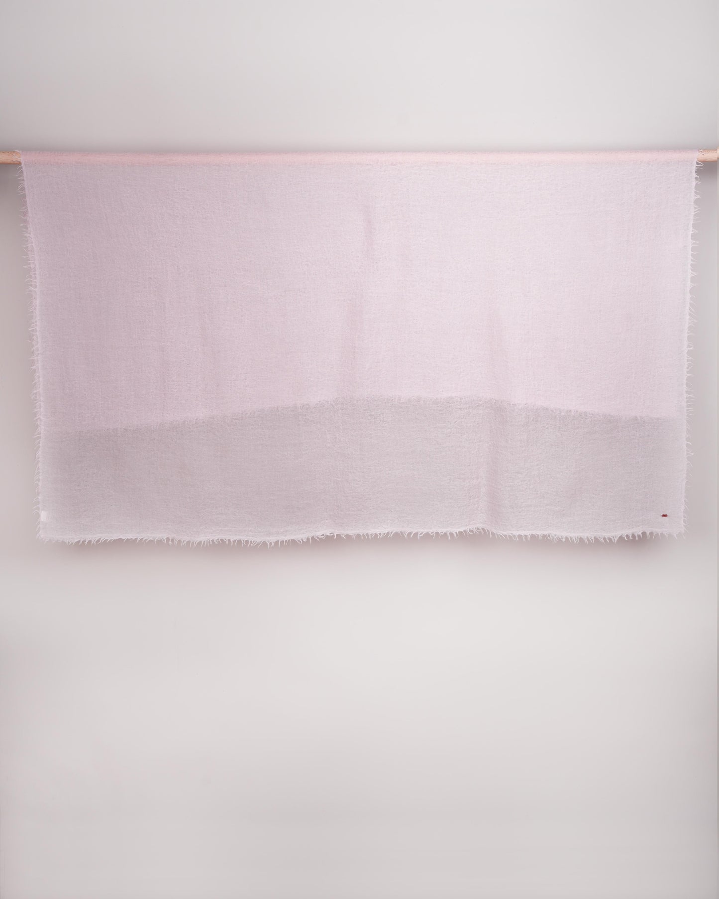 Eco-Shahtoosh Carré barely pink