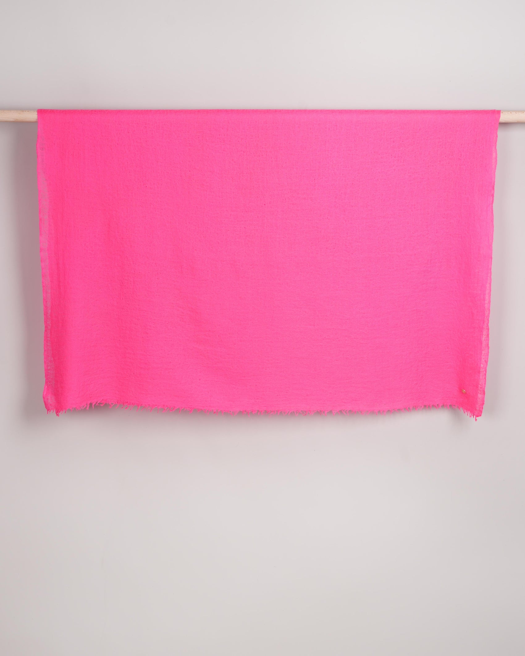 Eco-Shahtoosh neon pink