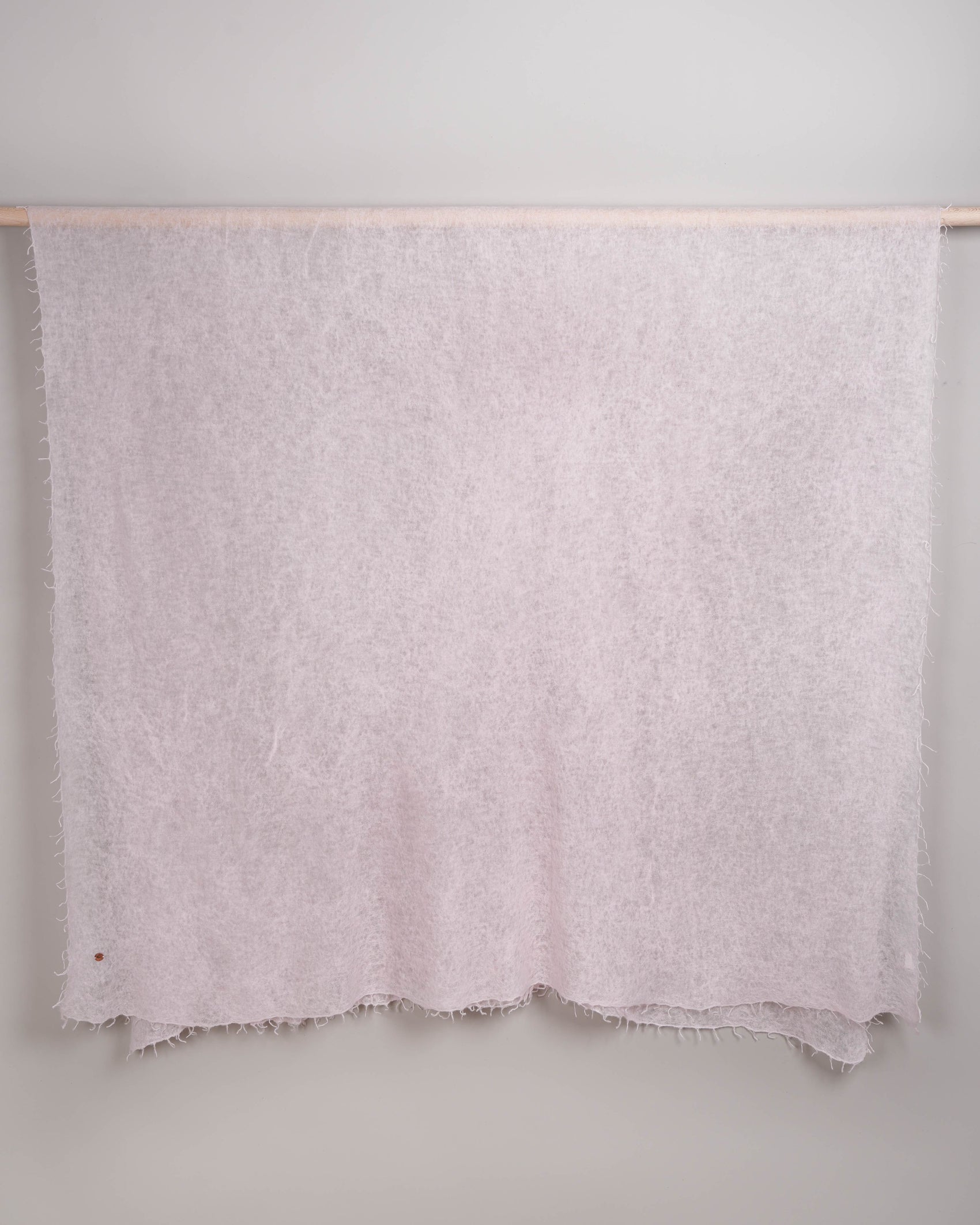 Pashmina Katō barely pink