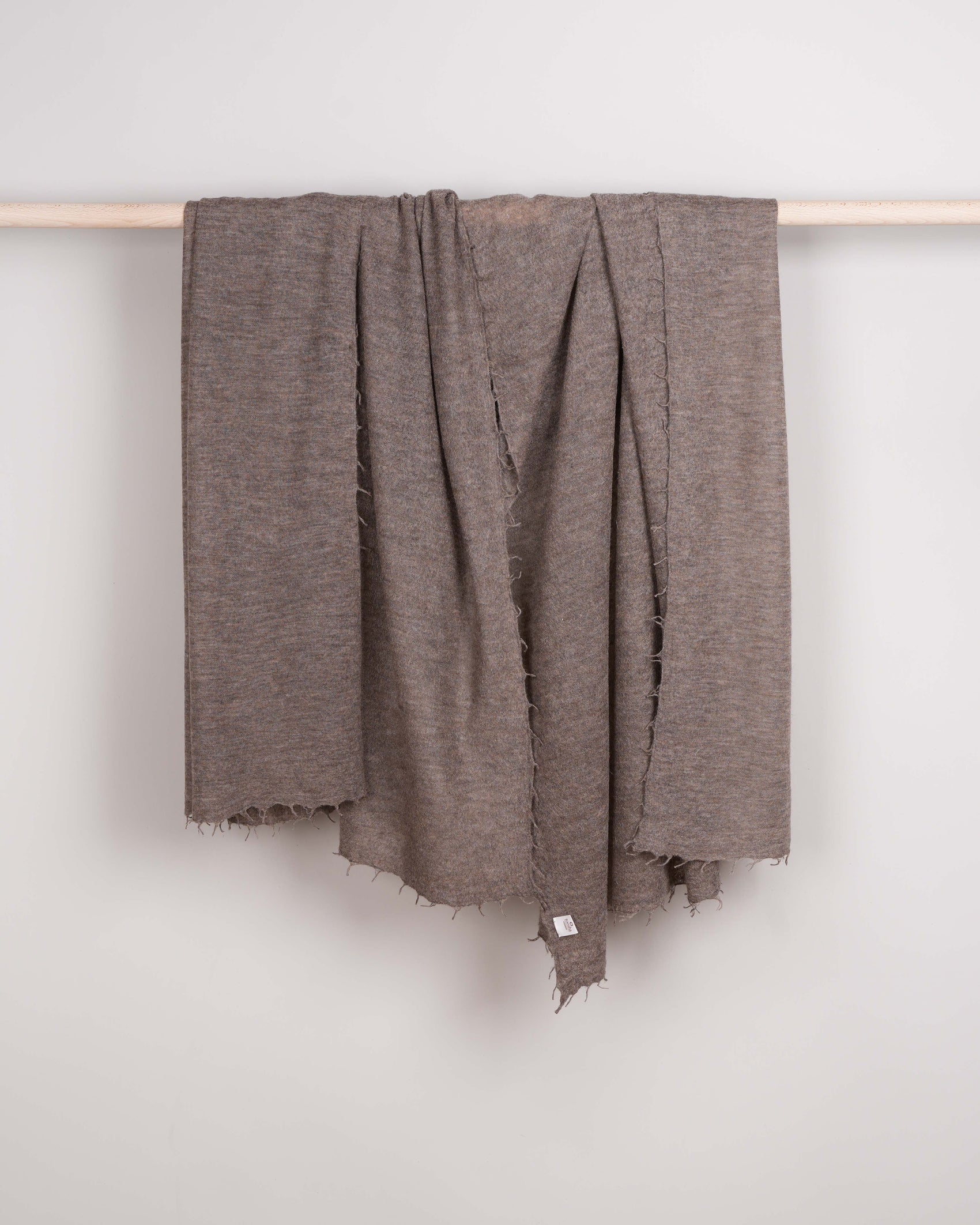 Kuma Pashmina natural coffee