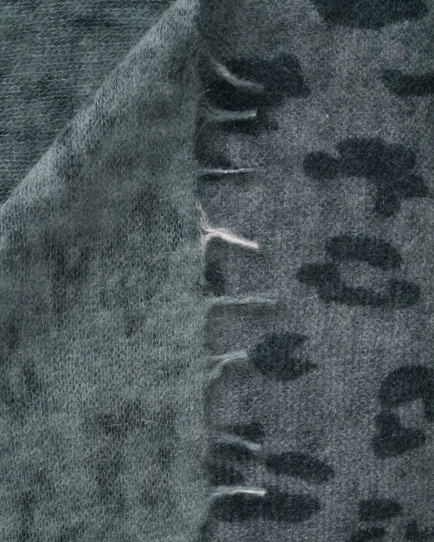 Leopard Pashmina Dark Gull Gray