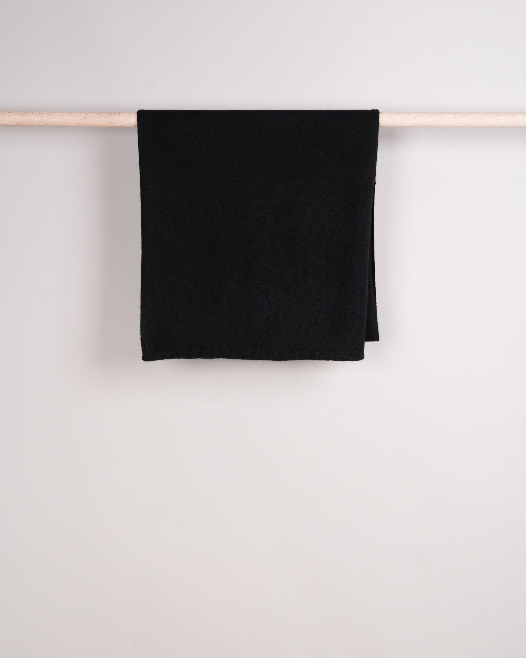 Mori Strickschal Black