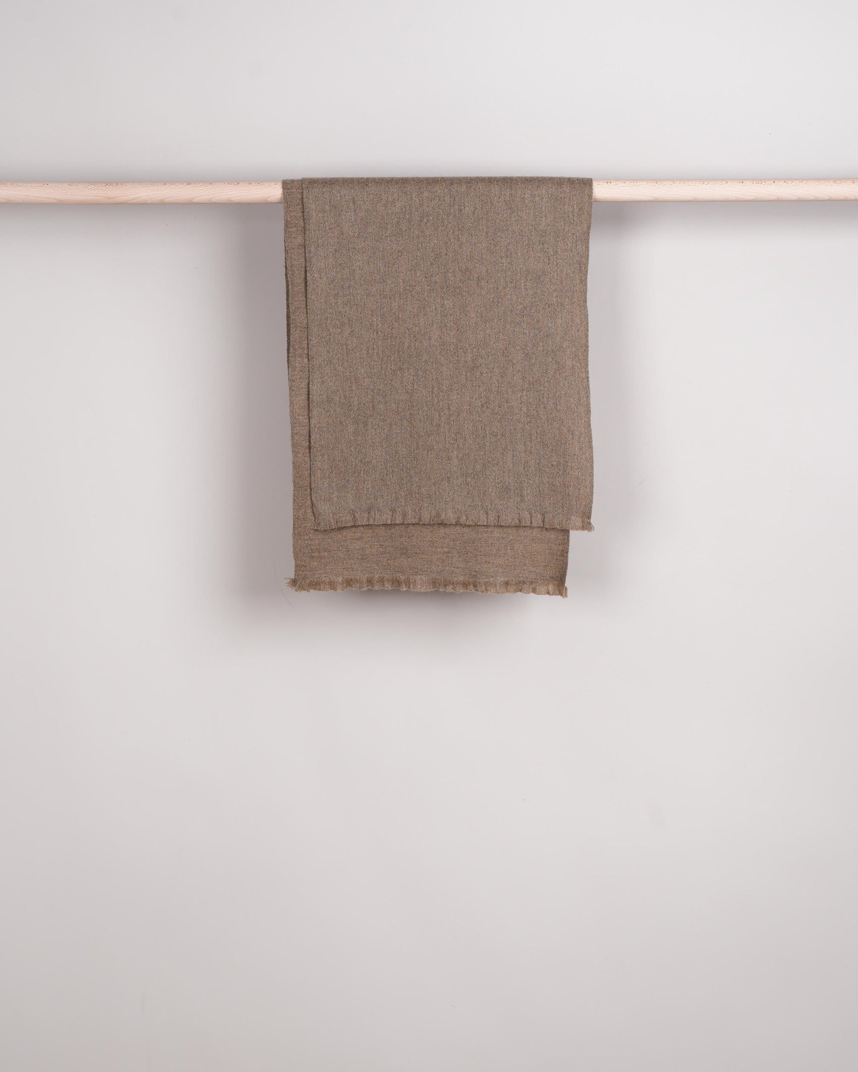 Nara Pashmina natural coffee