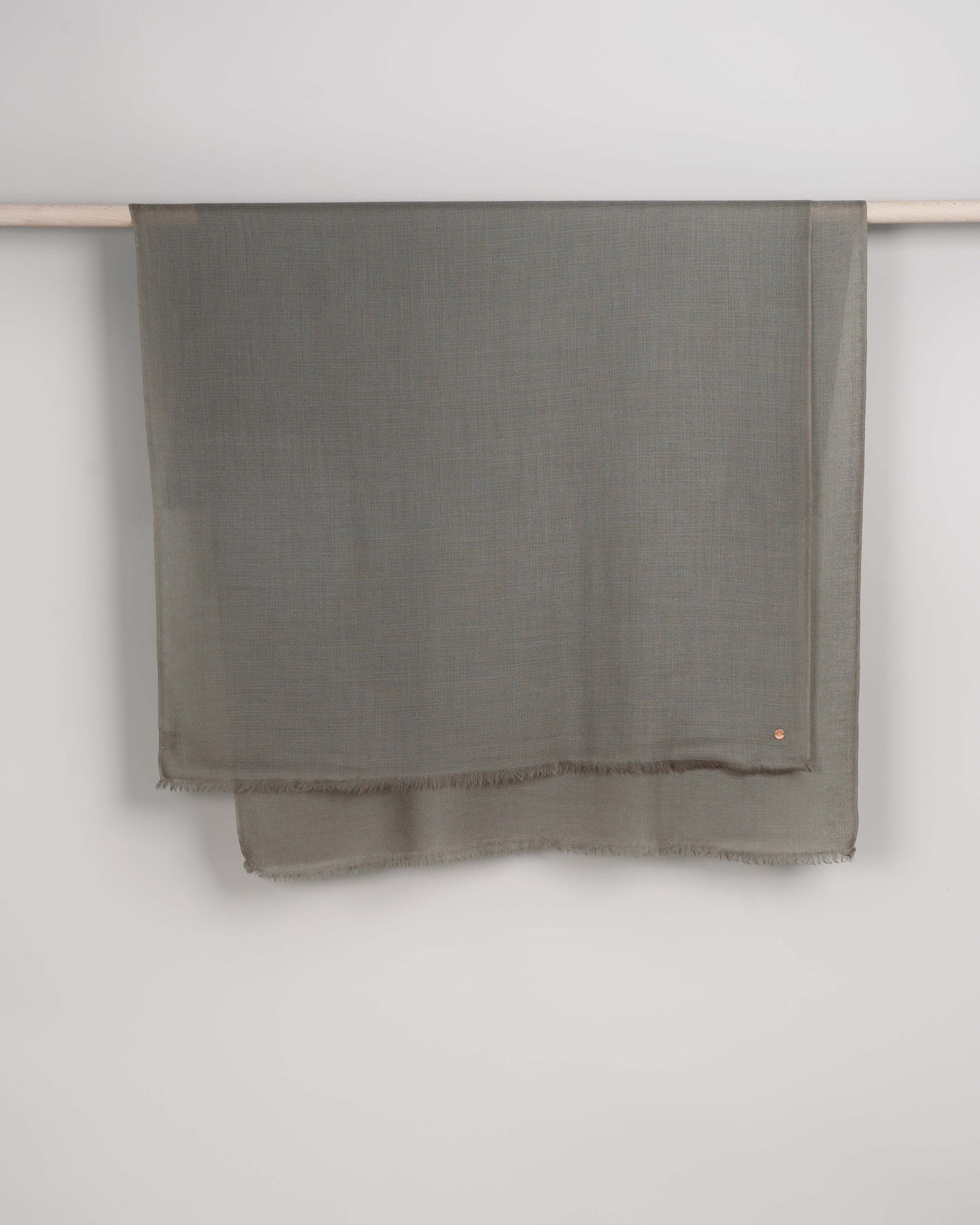 Ring-Pashmina moon rock