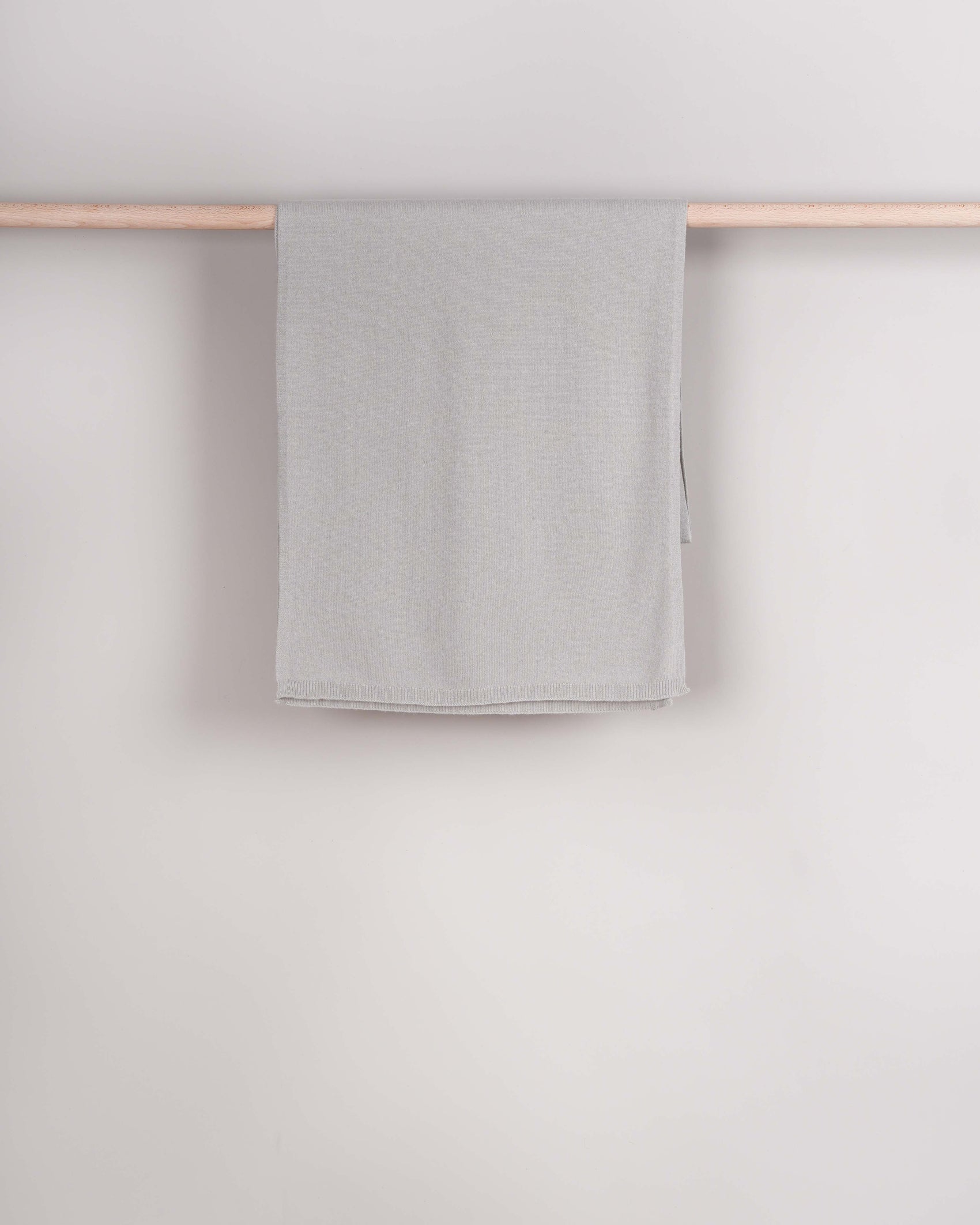 Mori Strickschal White Sand