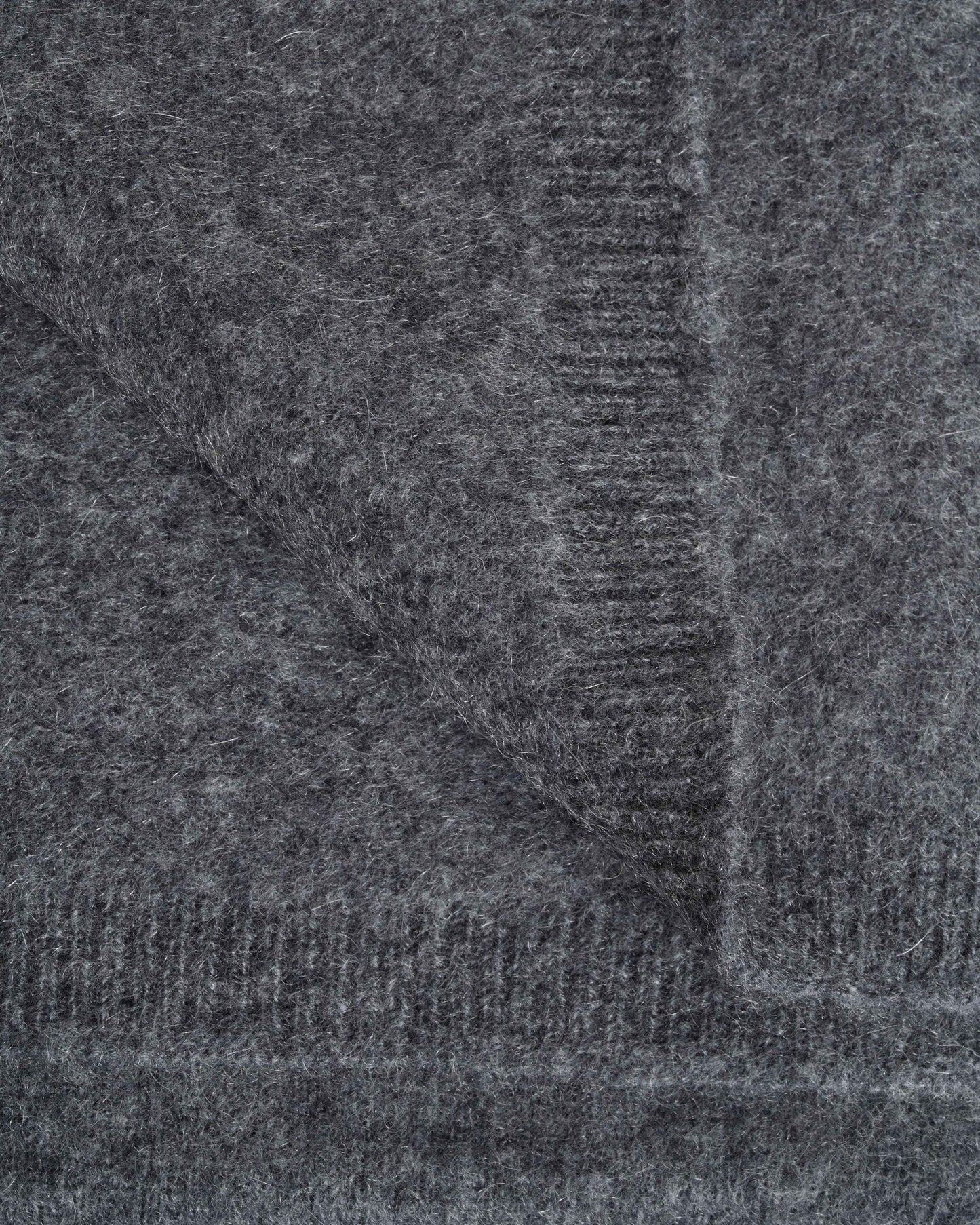 Strickschal Thakani charcoal grey