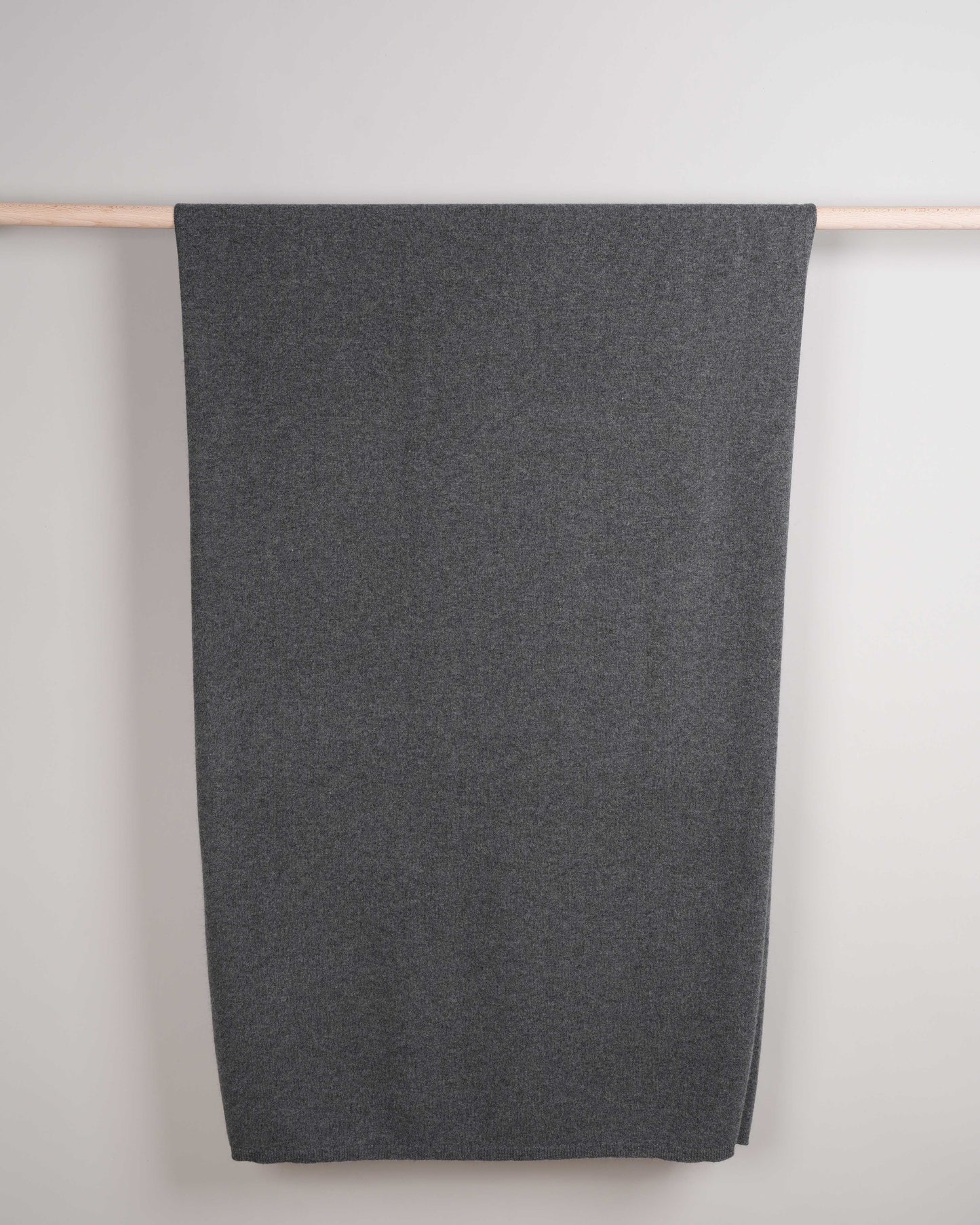 Mori Strickstola Charcoal Melange