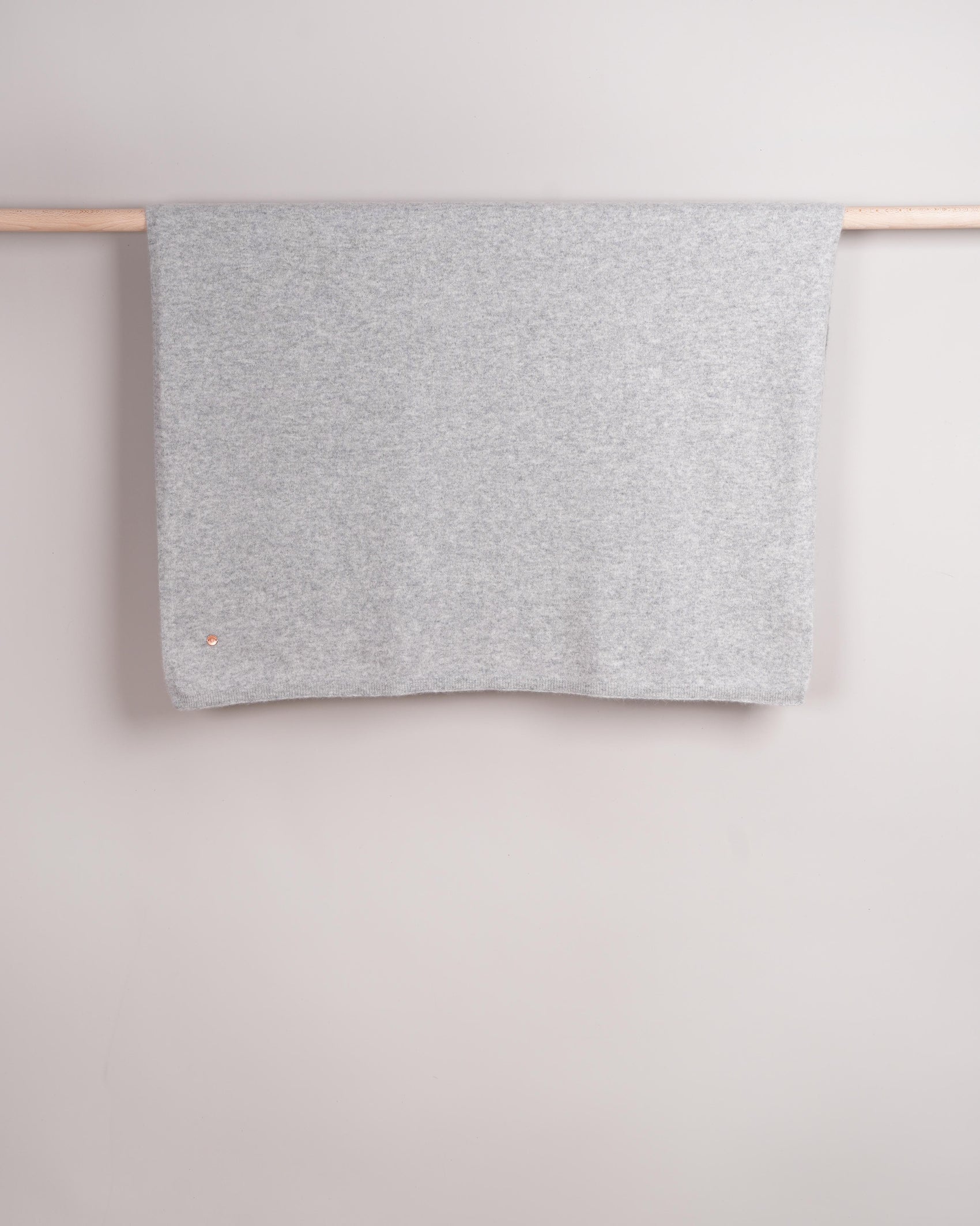 Strickschal Thakani light grey
