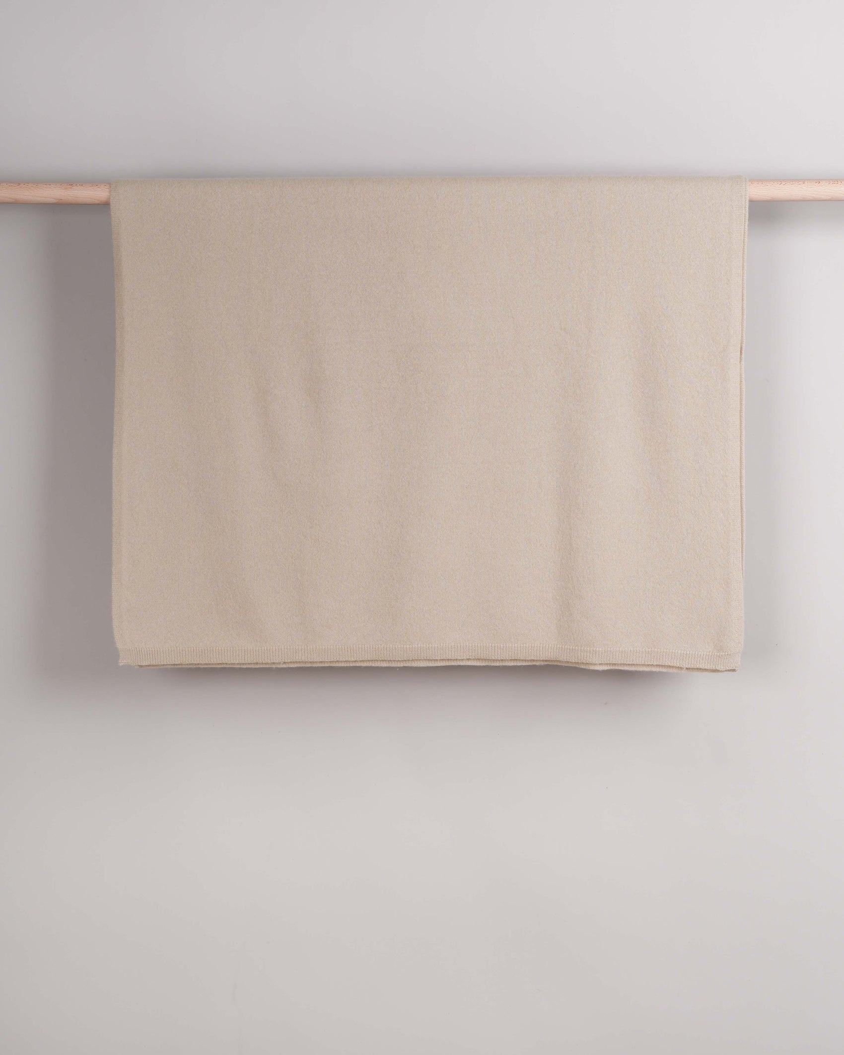 Mori Strickstola Sand Shell