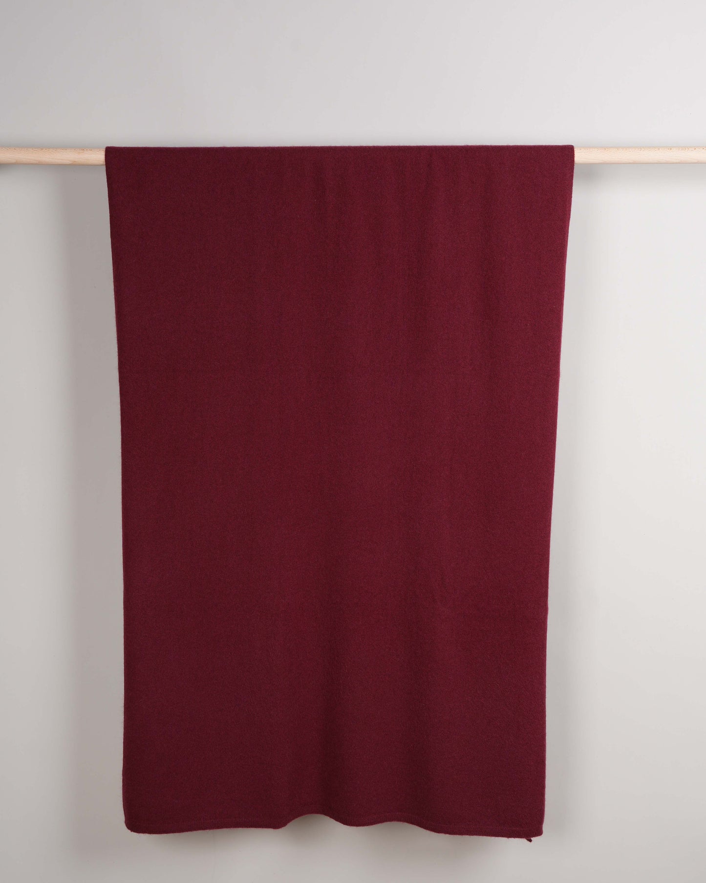 Mori Strickstola Tibetan Red